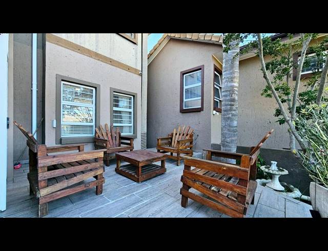 3 BEDROOM HOUSE FOR SALE IN ISLAND VIEW